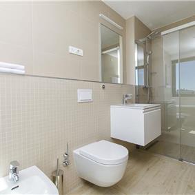 5 bedroom beachfront villa with heated pool near Omis, sleeps 9